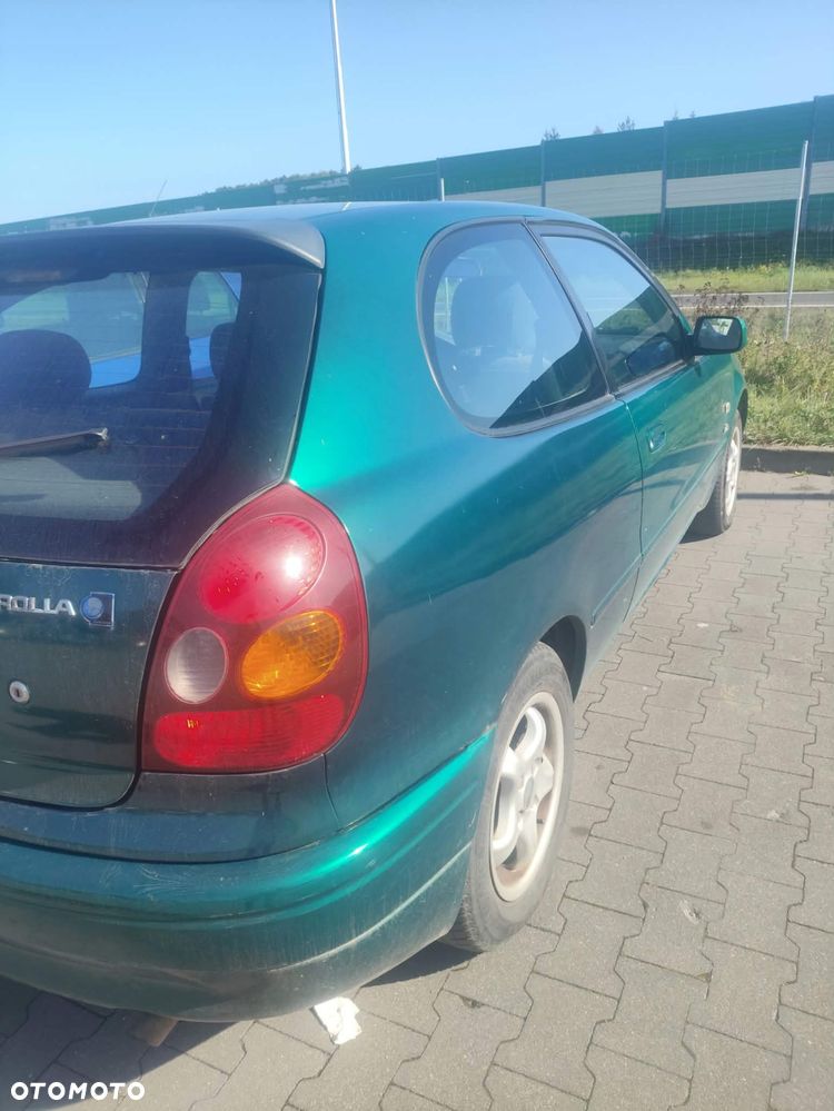Toyota Corolla 2.0 D-4D Sol - 3