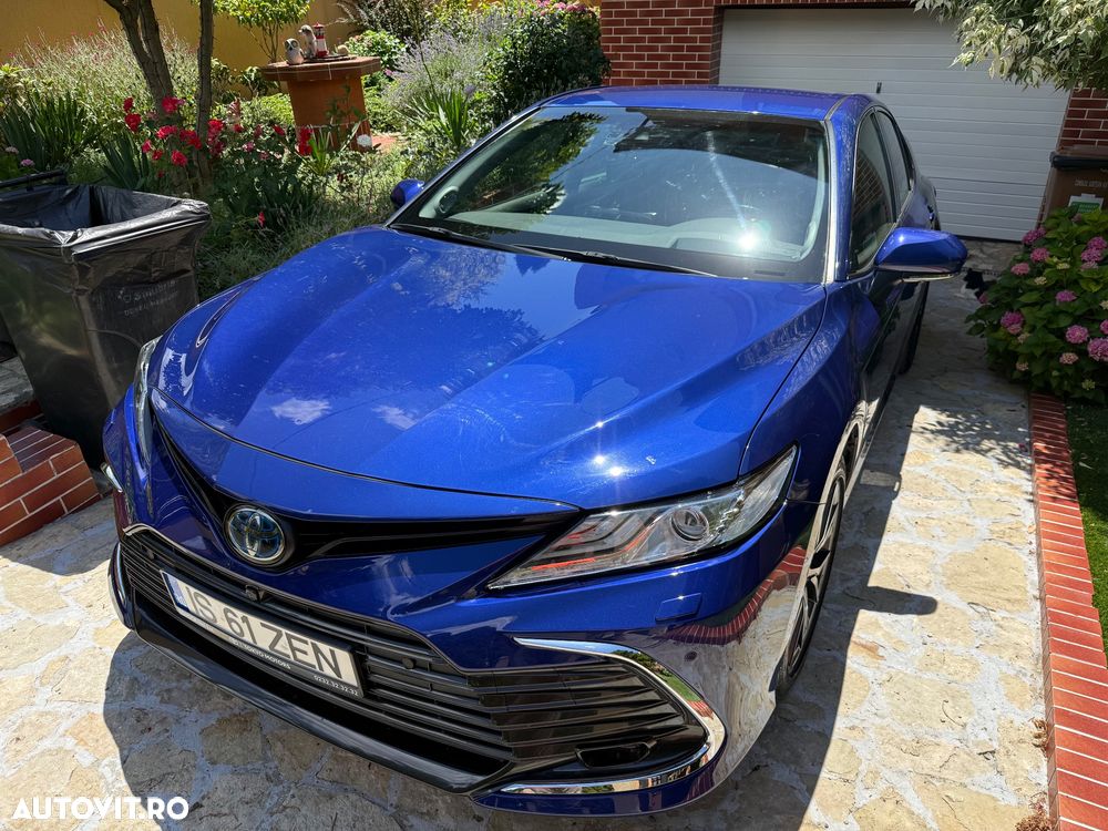 Toyota Camry 2.5 Exclusive - 6