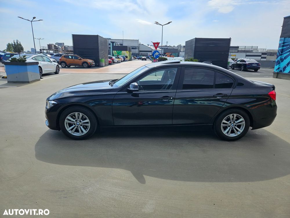 BMW Seria 3 320d Sport Line - 6