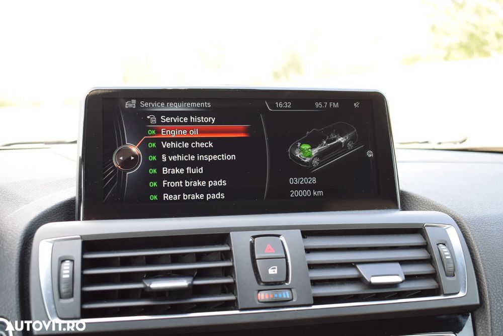 BMW Seria 2 220d Sport-Aut. - 23