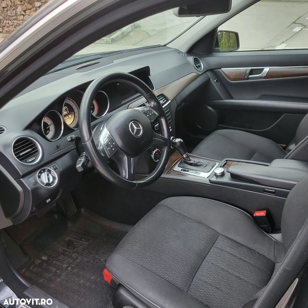 Mercedes-Benz C 180 CDI DPF (BlueEFFICIENCY) 7G-TRONIC - 14