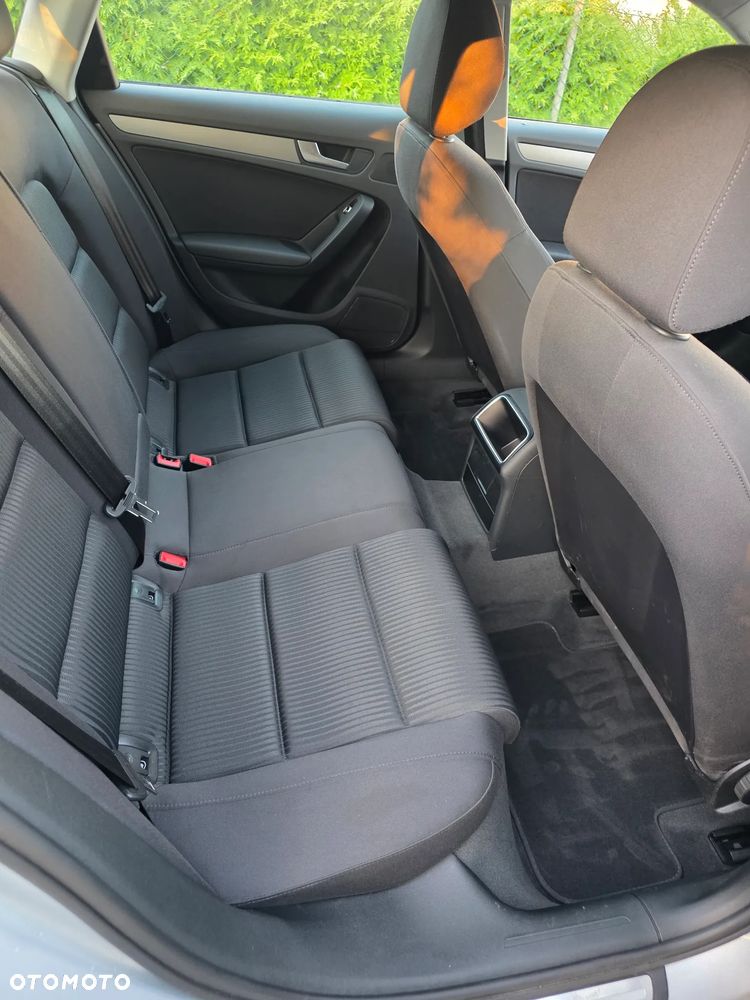 Audi A4 Limousine - 17