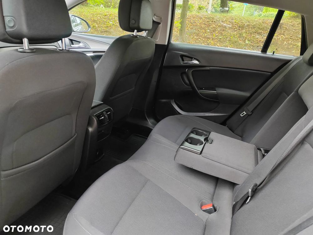 Opel Insignia 1.4 T Cosmo S&S - 12