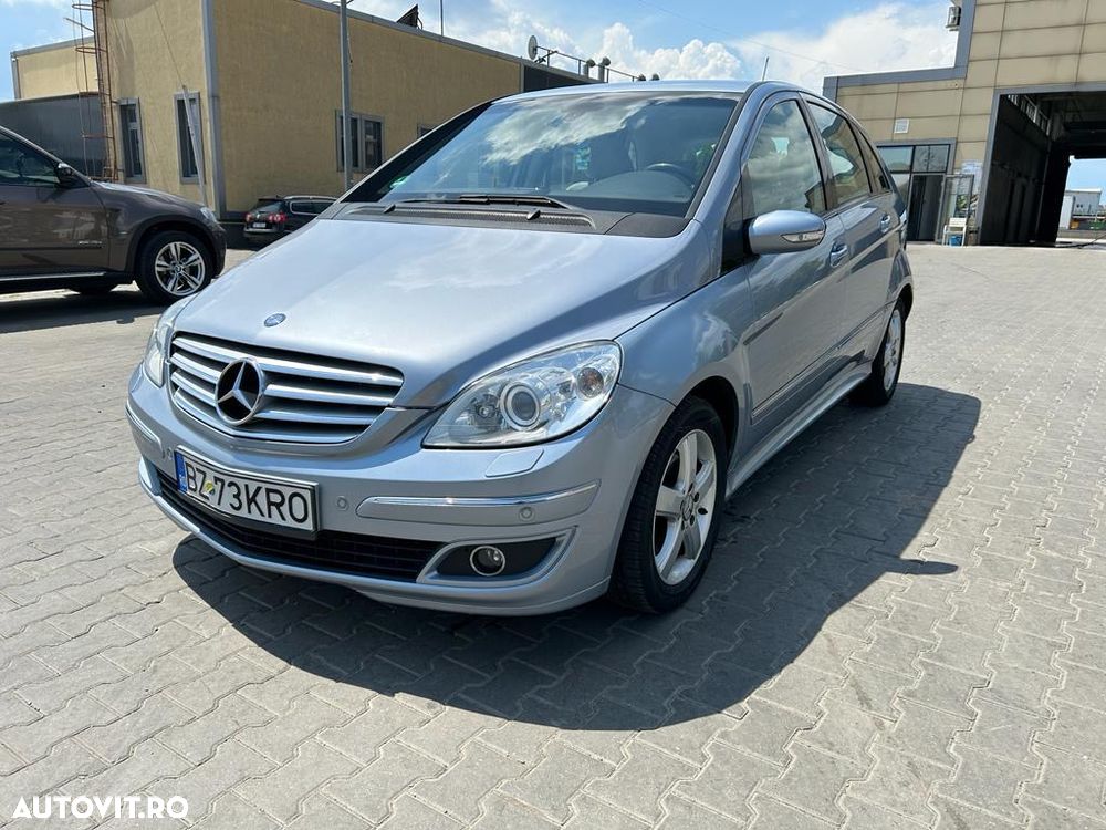 Mercedes-Benz B200