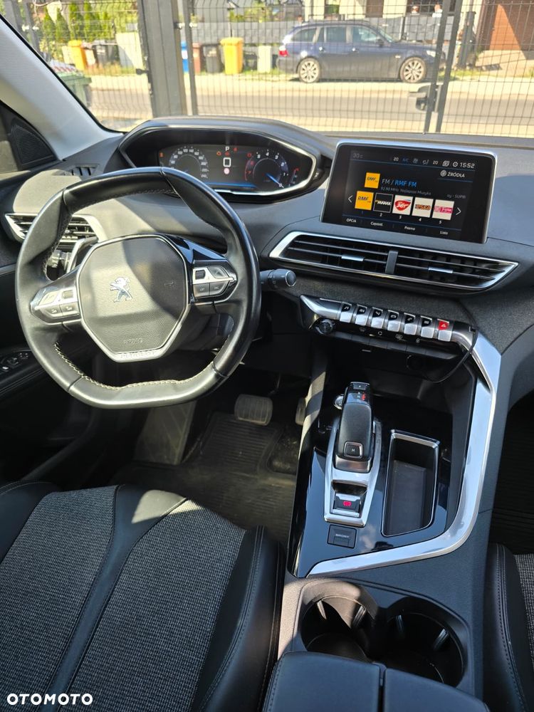 Peugeot 5008 1.2 PureTech Allure S&S EAT8 - 9