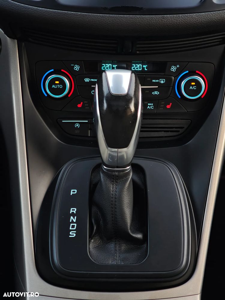 Ford Kuga 2.0 TDCi Powershift 4WD Titanium - 15