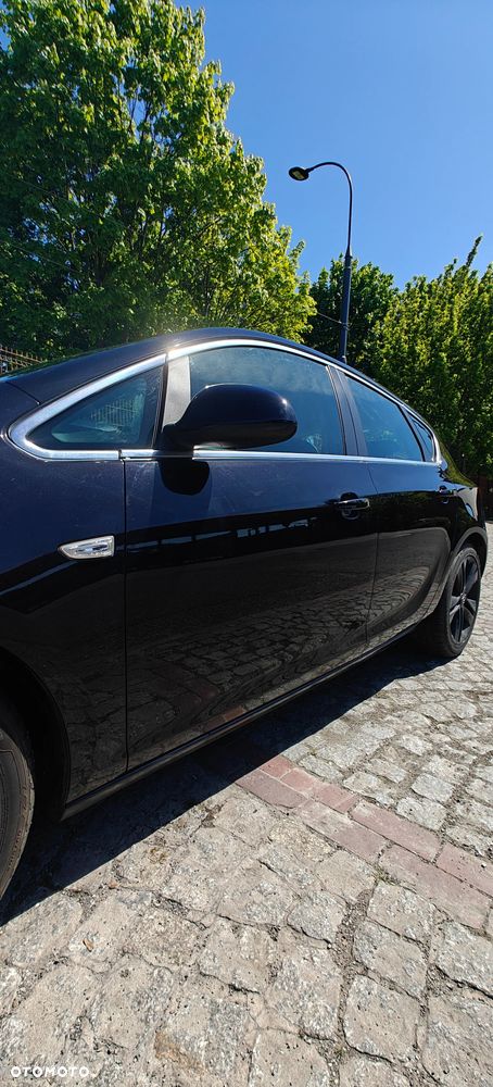 Opel Astra 1.7 CDTI DPF Cosmo - 6