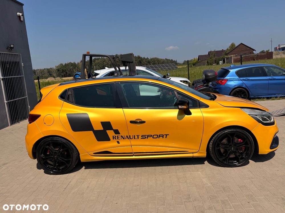 Renault Clio TCe 200 EDC Sport R.S - 8