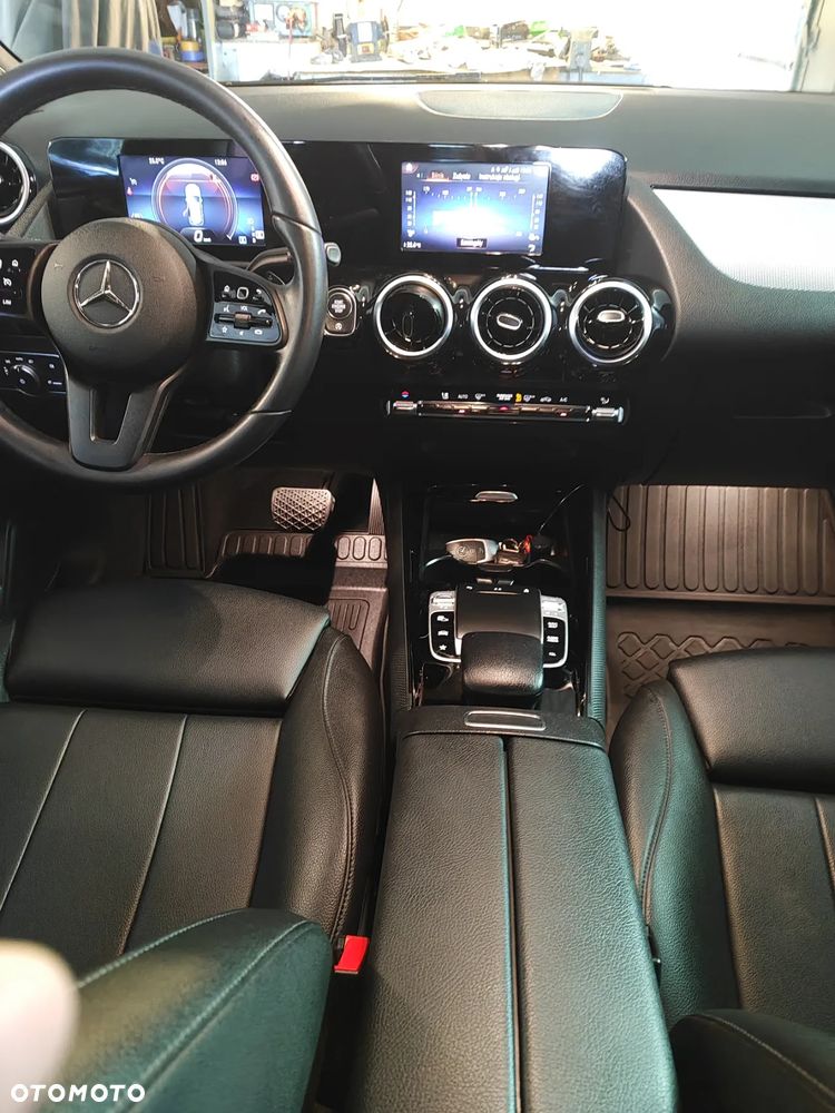 Mercedes-Benz Klasa B 180 d Style 7G-DCT - 17