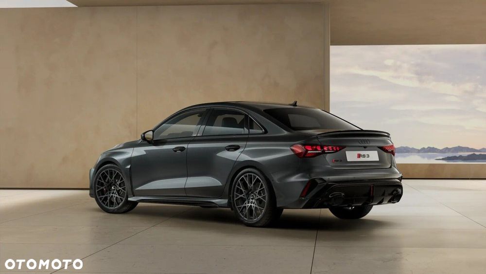 Audi RS3 Limousine - 5