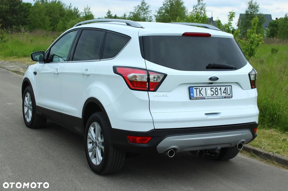 Ford Kuga 2.0 TDCi 4x2 Titanium - 4