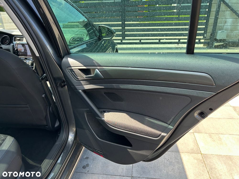 Volkswagen Golf Variant 2.0 TDI DSG Join - 22