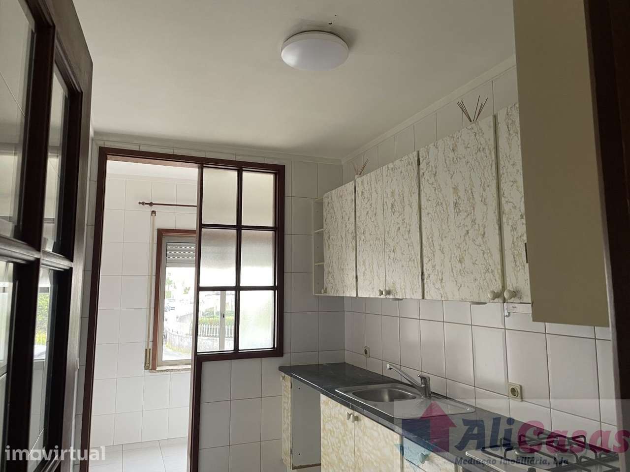 Excelente T2 C/Lugar de garagem e arrumos - Grande imagem: 4/19