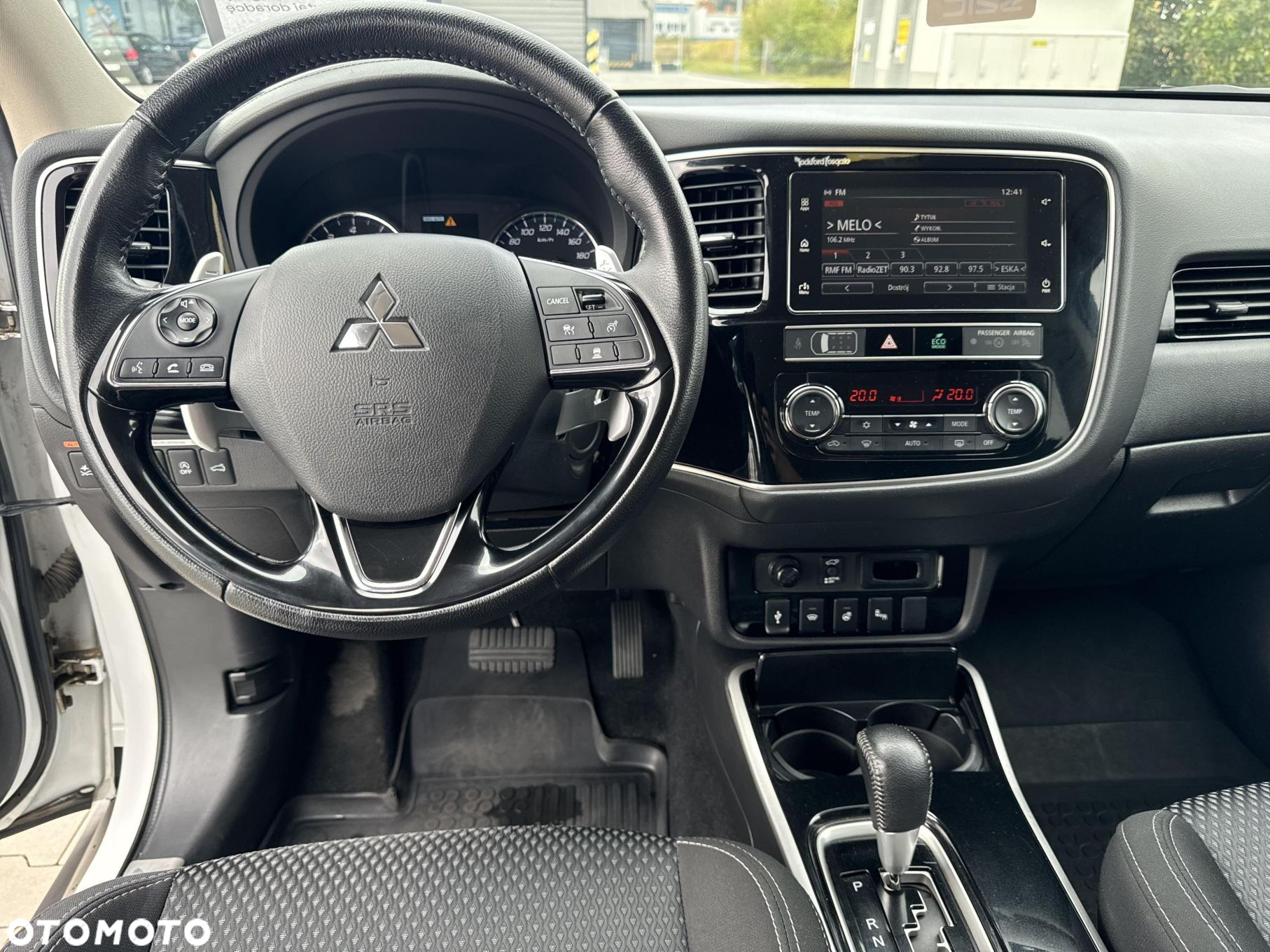 Mitsubishi Outlander - 13
