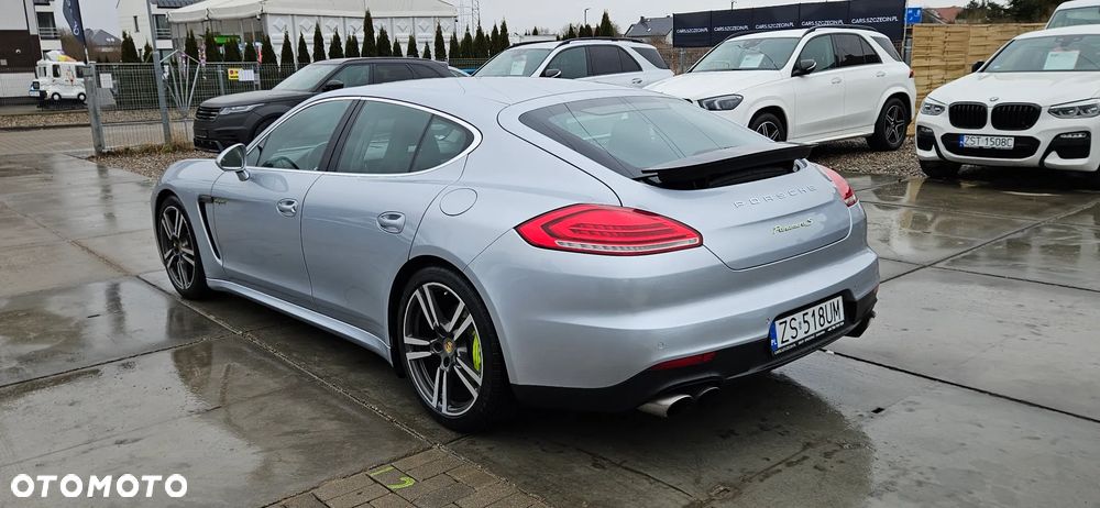 Porsche Panamera - 6