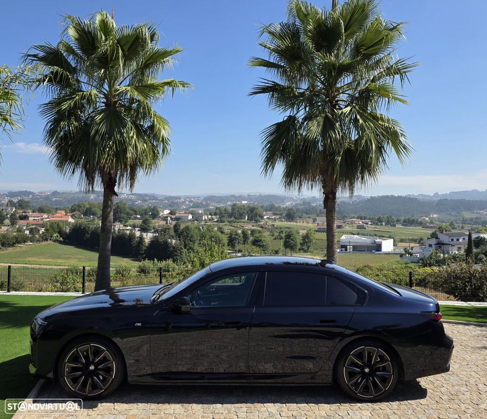 BMW i7 xDrive50 - 4