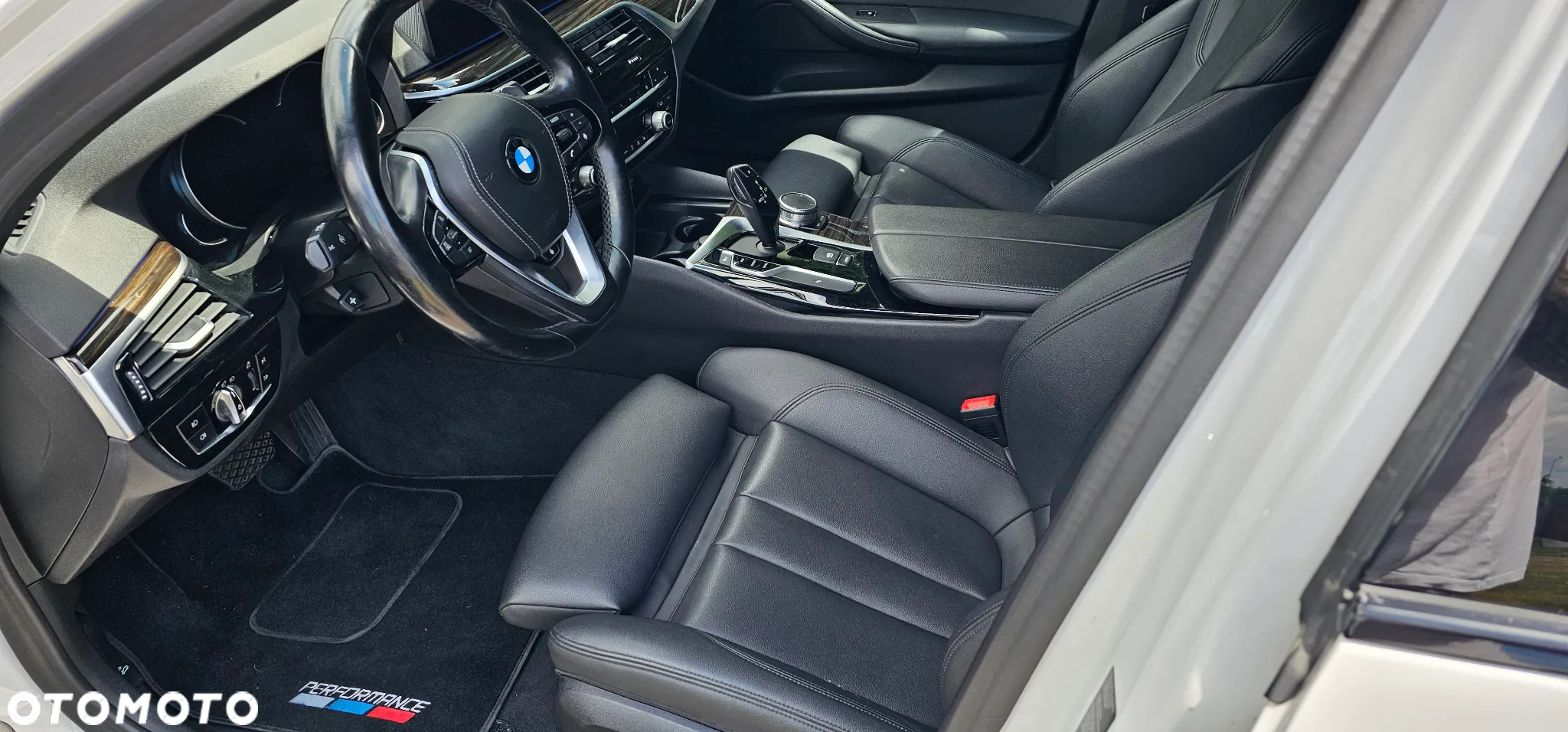 BMW Seria 5 530i GPF xDrive Sport - 17