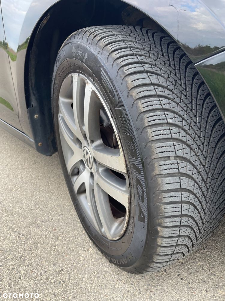Volkswagen Jetta 2.0 TDI Highline - 8