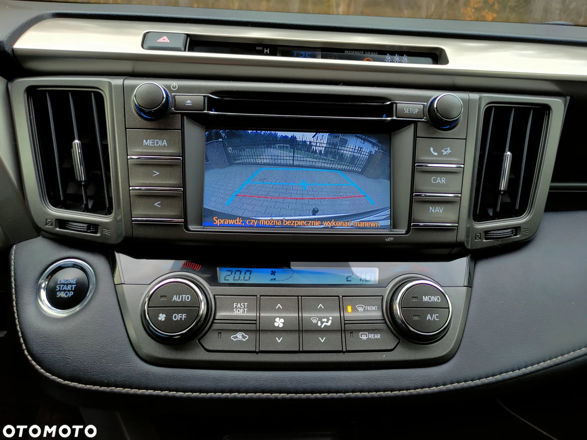 Toyota RAV4 2.0 4x4 Start&Stop Executive - 28