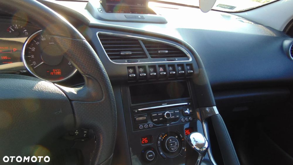 Peugeot 3008 HDi FAP 165 Automatik Business-Line - 23