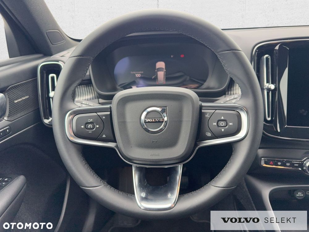 Volvo XC 40 - 21