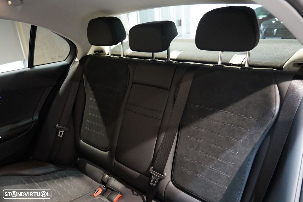 Mercedes-Benz C 300 d AMG Line - 28