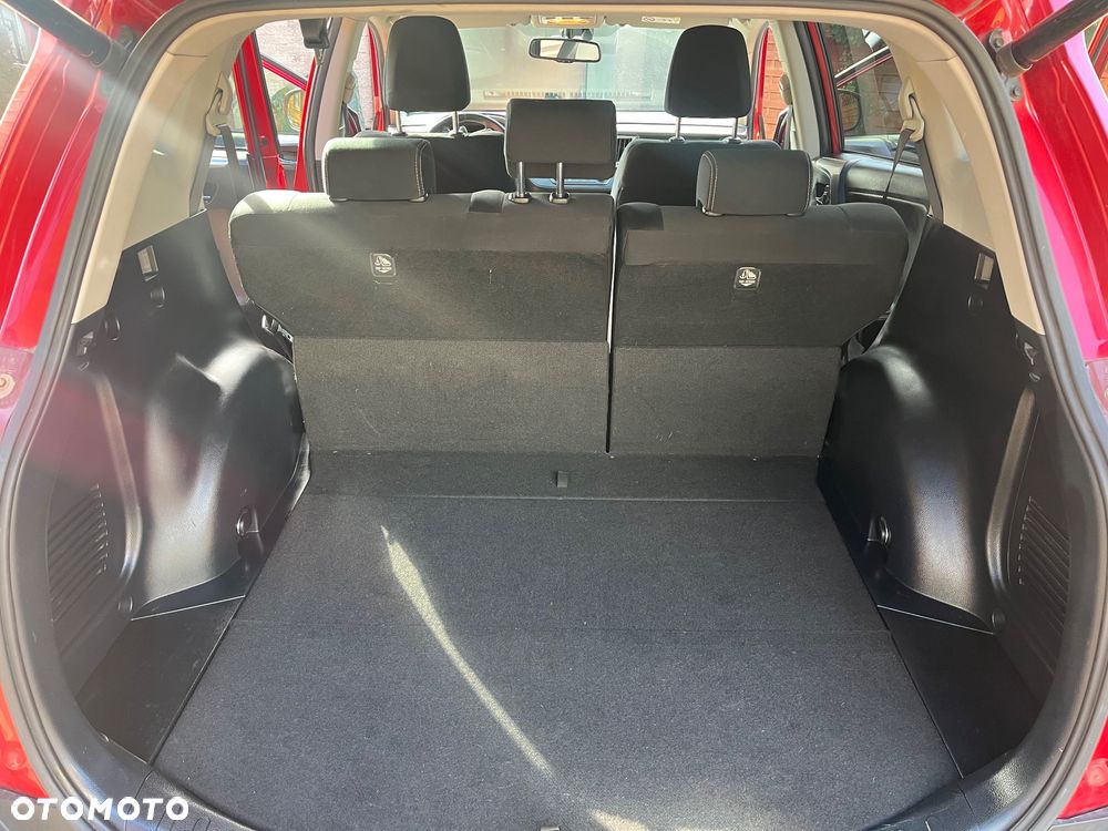 Toyota RAV4 - 12
