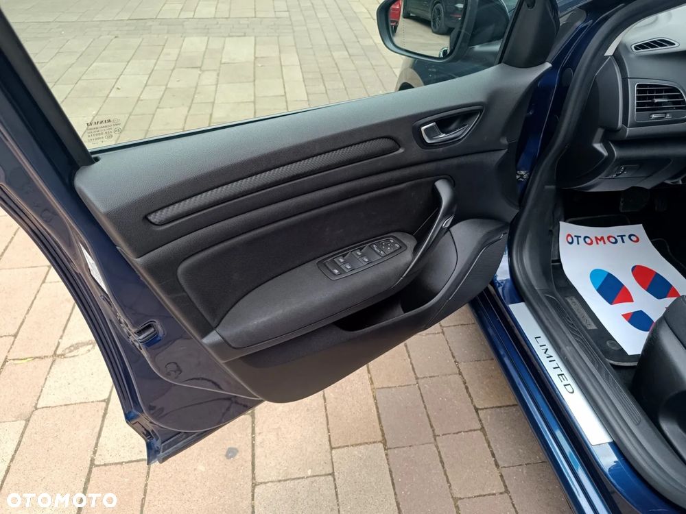 Renault Megane 1.3 TCe FAP Limited EDC - 25