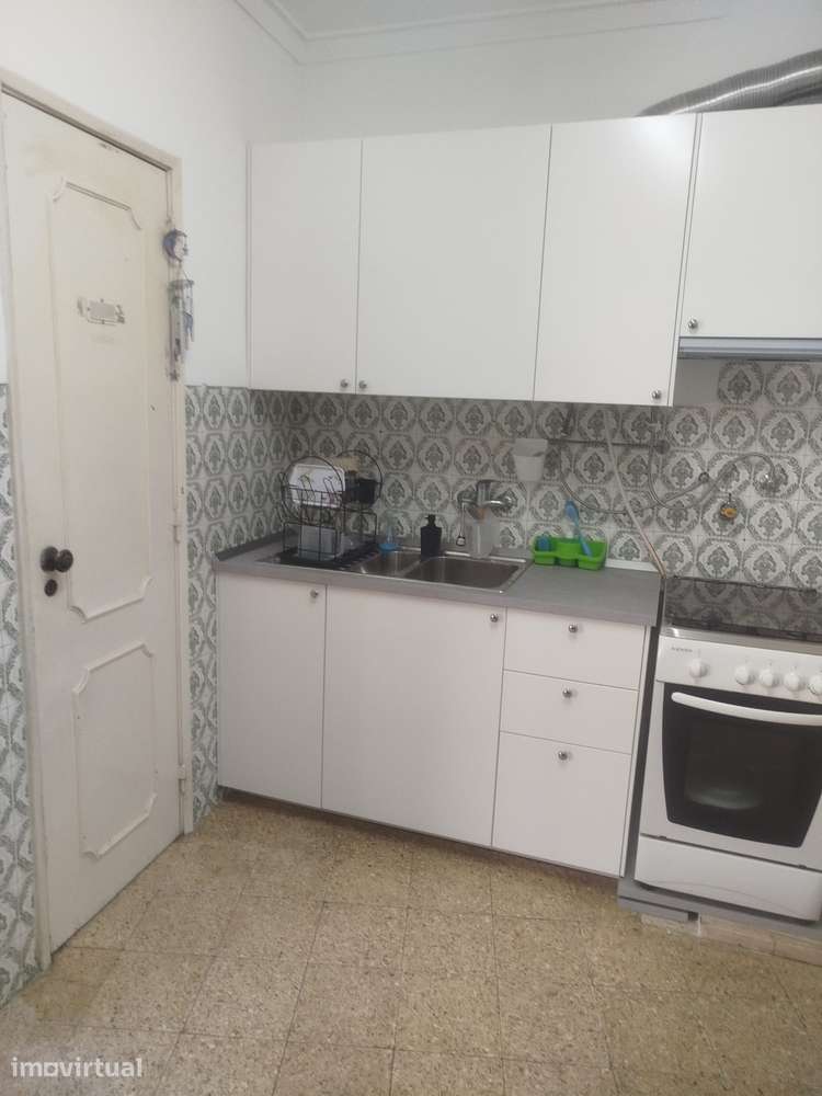 T2 em Agualva com Varanda e Elevador - Grande imagem: 2/10