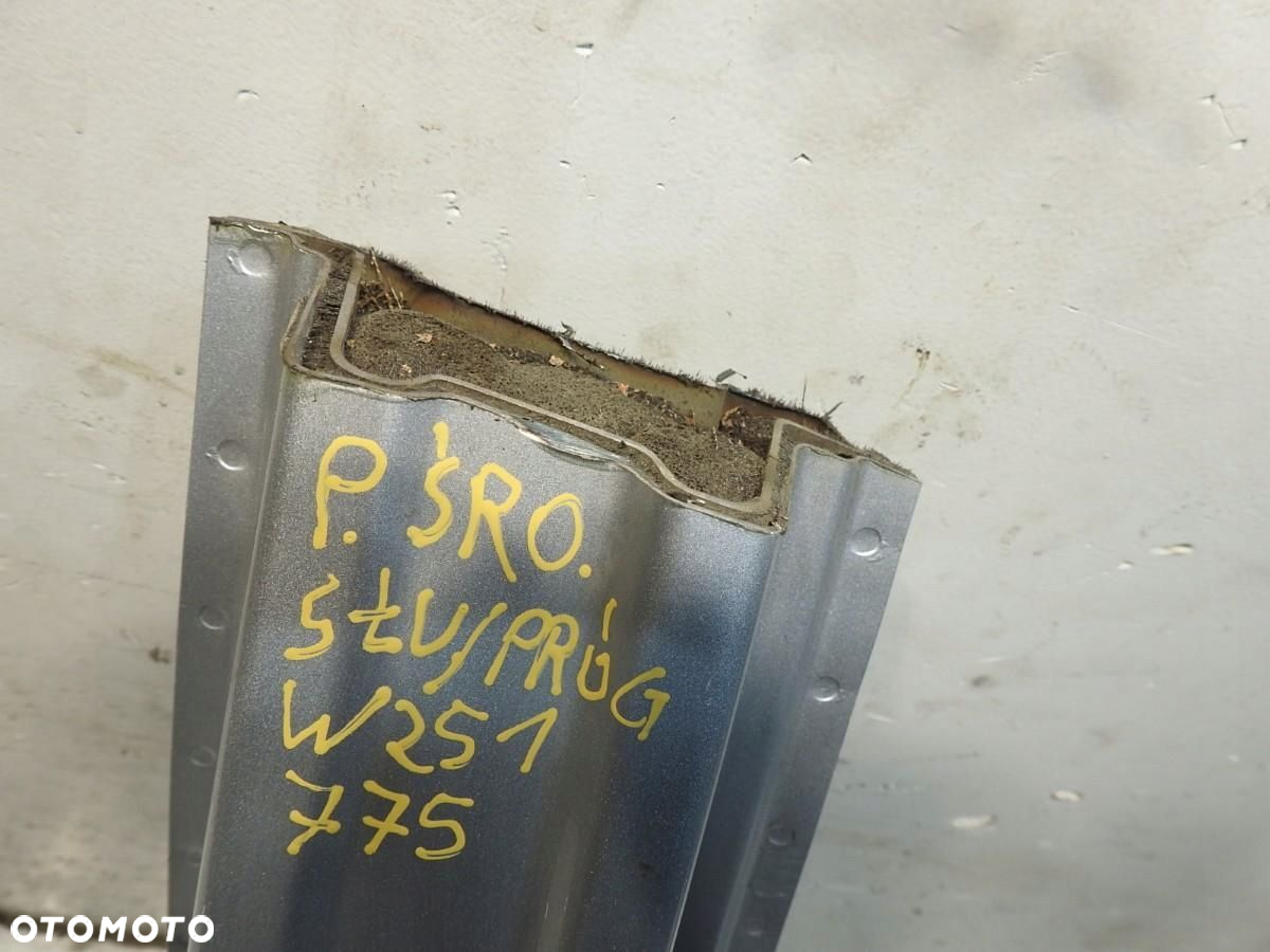 PRÓG SŁUPEK PRAWY BOK 775 MERCEDES R W251 - 2