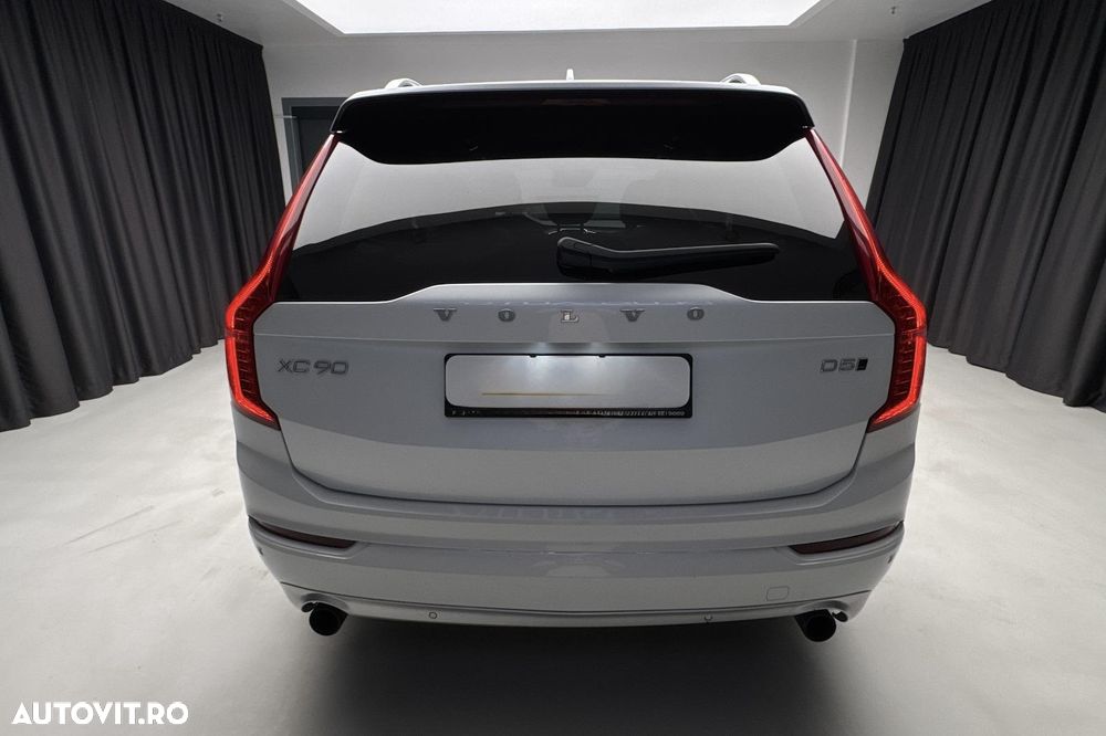 Volvo XC 90 - 3