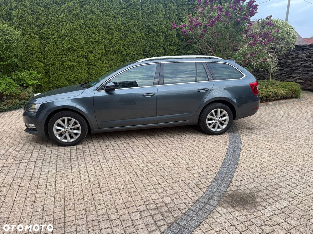 Skoda Octavia 1.6 TDI Premium Edition - 13