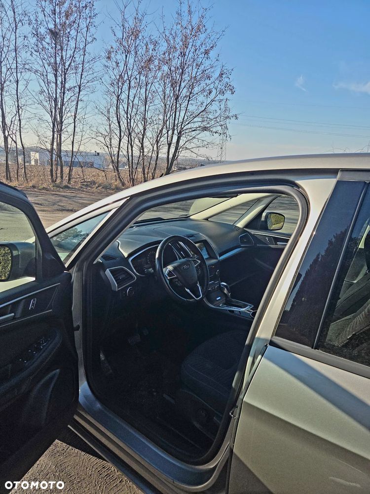 Ford S-Max 2.0 TDCi Titanium PowerShift - 39