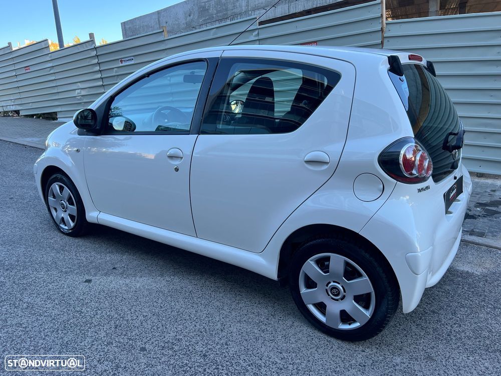 Toyota Aygo 1.0 + AC+VSC - 9