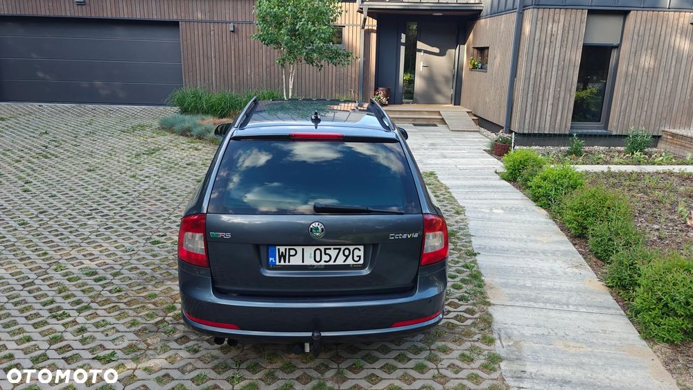 Skoda Octavia 2.0 TFSI RS DSG - 4
