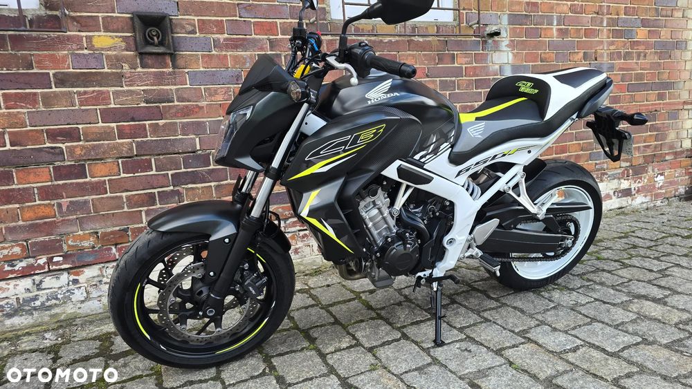 Honda CB - 2