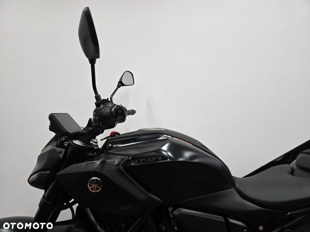 Yamaha MT - 28