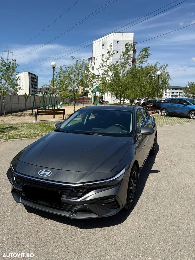 Hyundai Elantra 1.6 l 123 CP CVT Highway - 2