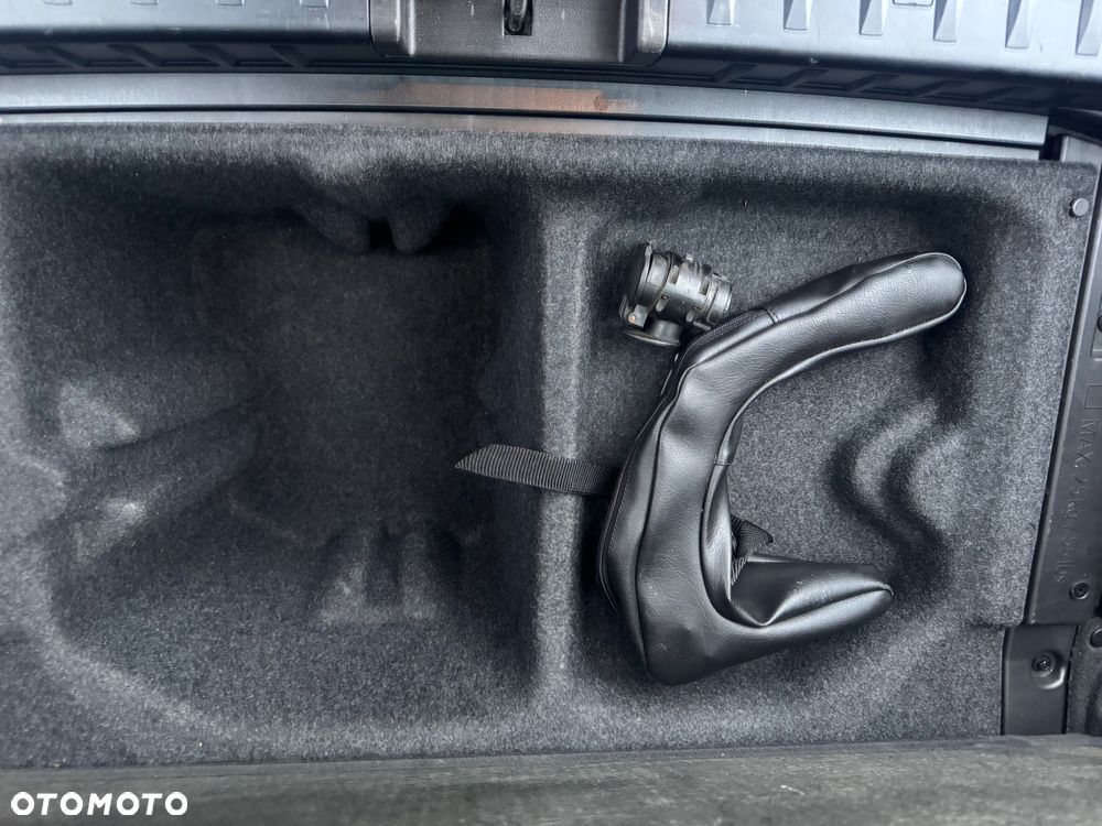 BMW Seria 3 320d DPF Touring - 29