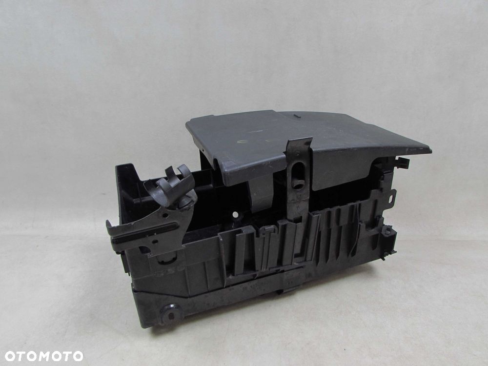 OPEL ASTRA J IV 1.7 CDTI 09-15 PODSTAWA OBUDOWA SKRZYNKA AKUMULATORA 13320713 13346249 - 1