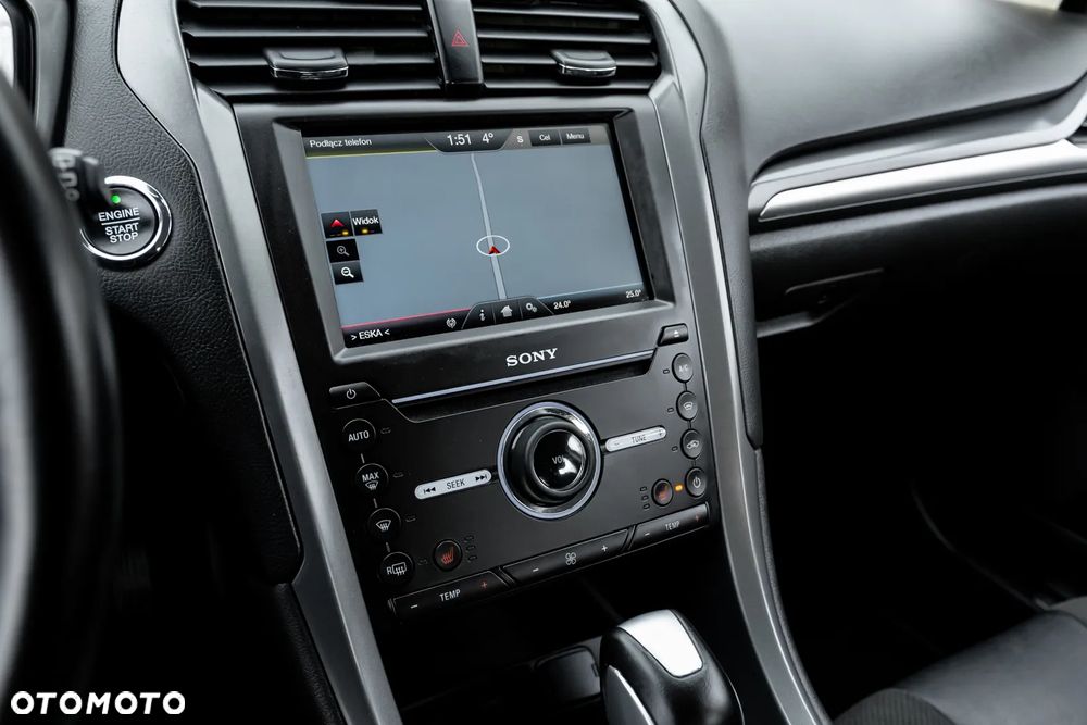 Ford Mondeo 2.0 EcoBoost STart-Stopp Autom Vignale - 36