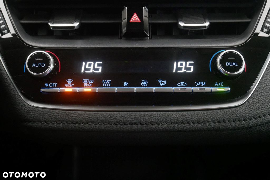 Toyota Corolla - 19