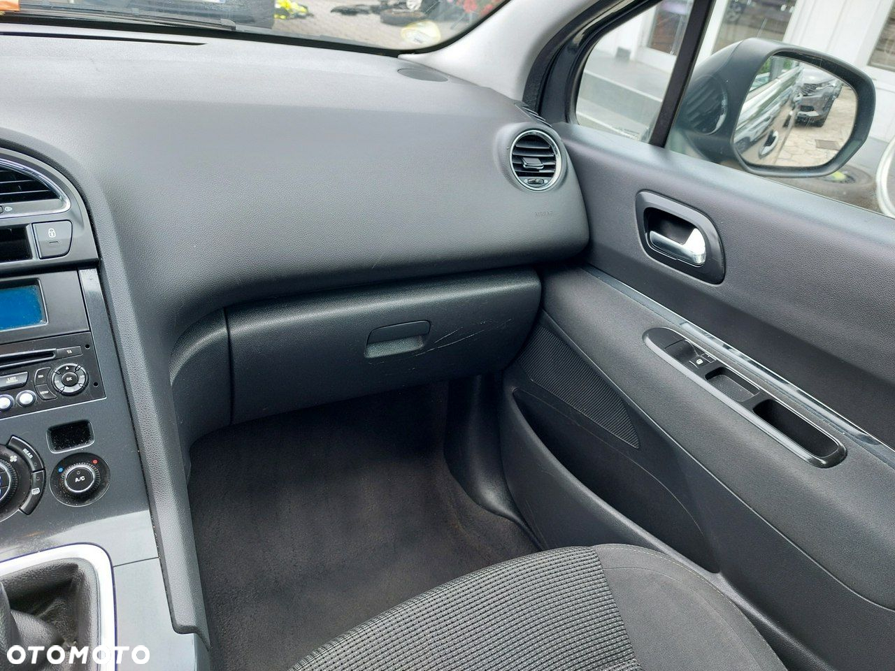 Peugeot 5008 - 12