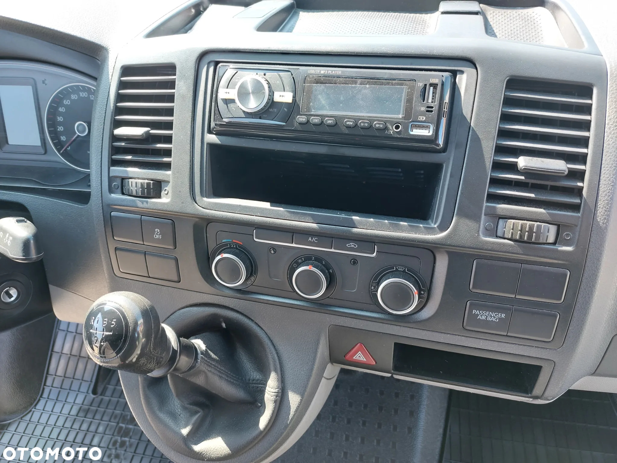 Volkswagen Transporter T5 TDI L2H1 - 26