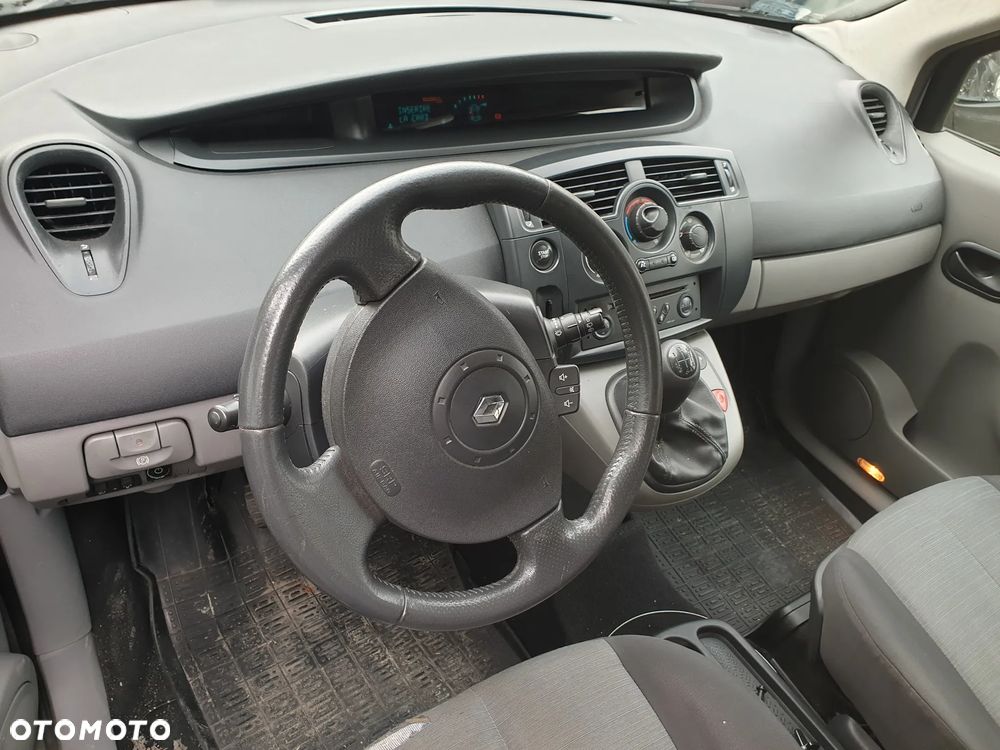 Renault Scenic 1.9 dCi Confort Expression - 9