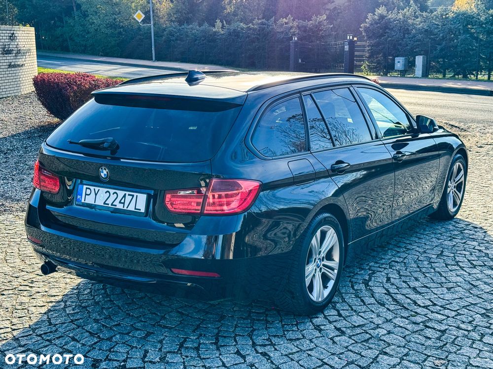 BMW Seria 3 318d Luxury Line - 12