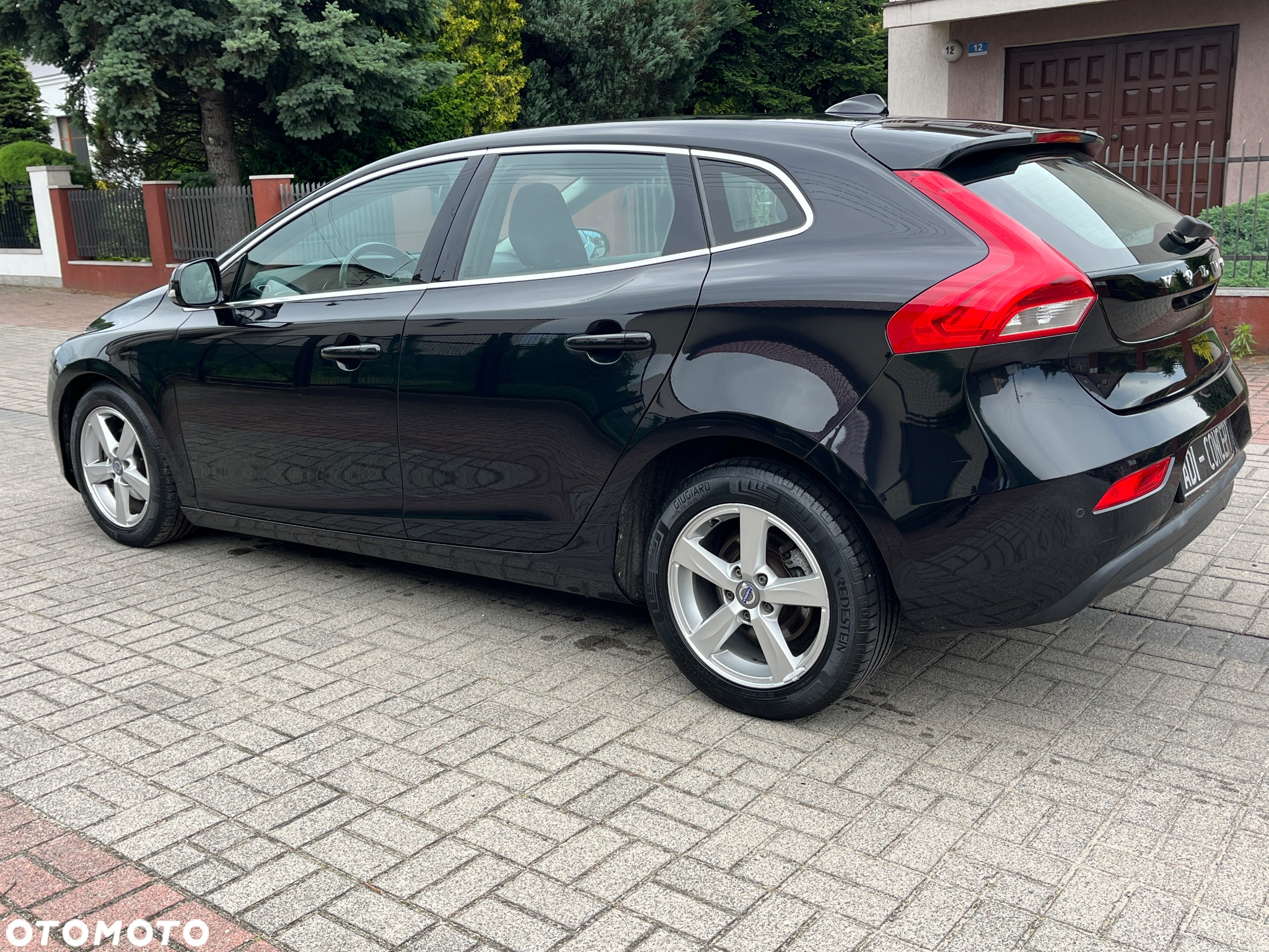 Volvo V40 D2 Momentum - 3