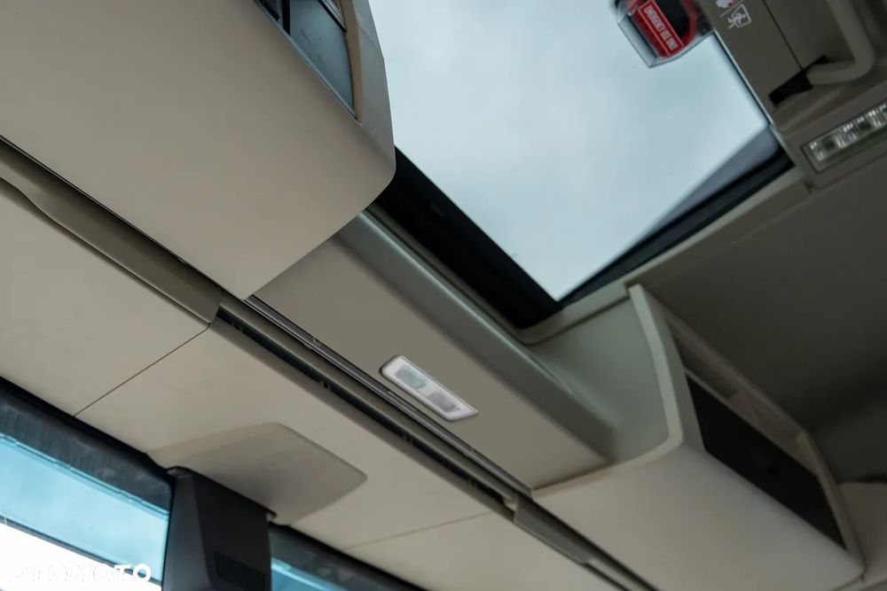 Volvo FM 430 6x2 - 21