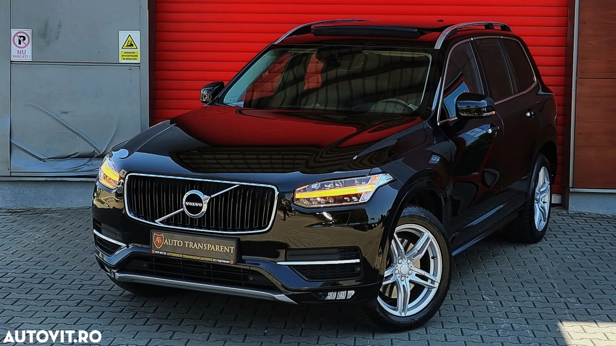 Volvo XC 90 B5 D AWD Geartronic Momentum Pro - 12