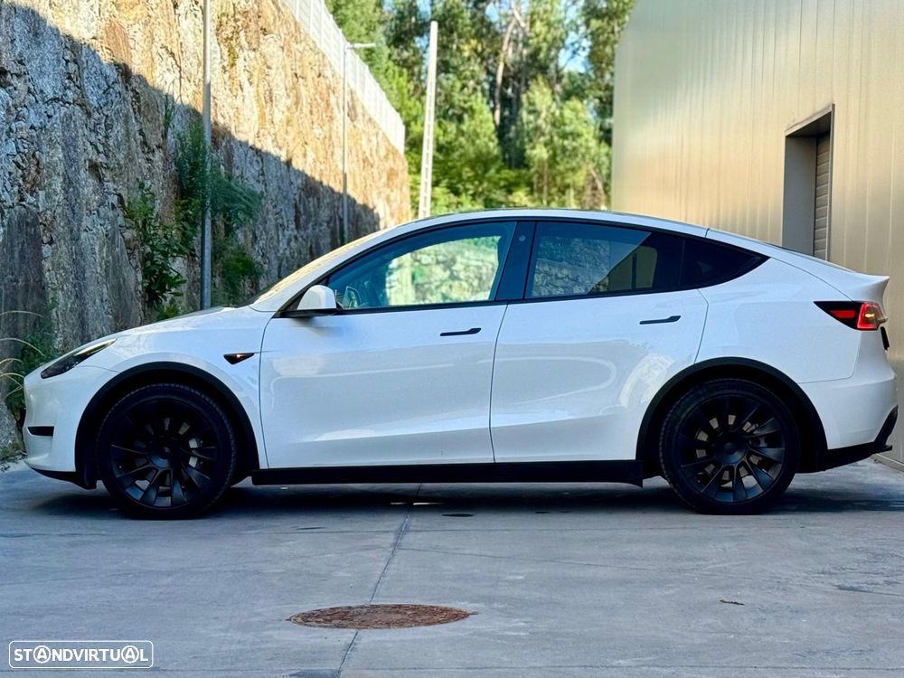 Tesla Model Y Standard - 18
